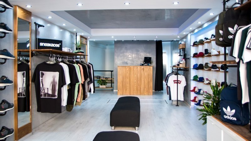 1011 Sneaker & Streetwear Store
