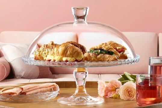 Τουρτιέρα Γυάλινη με Πόδι και Καπάκι 32.2X26.2cm - Η Τέλεια Επιλογή για Εντυπωσιακό Σερβίρισμα!