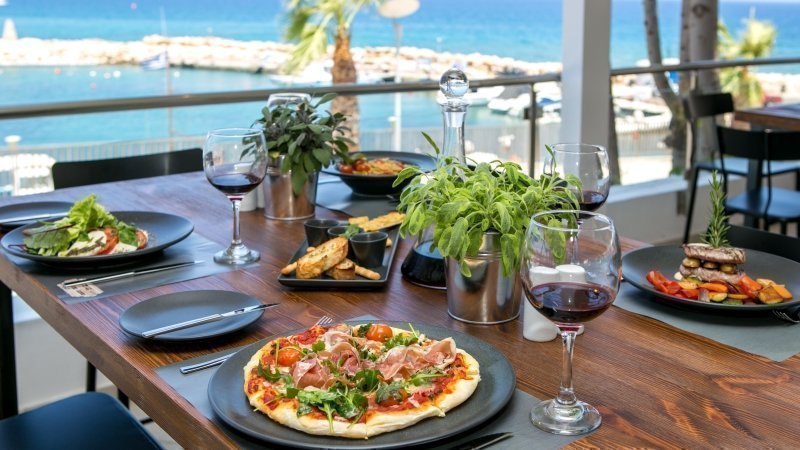 Mamma Leone Trattoria Italiana - Golden Coast Beach Hotel